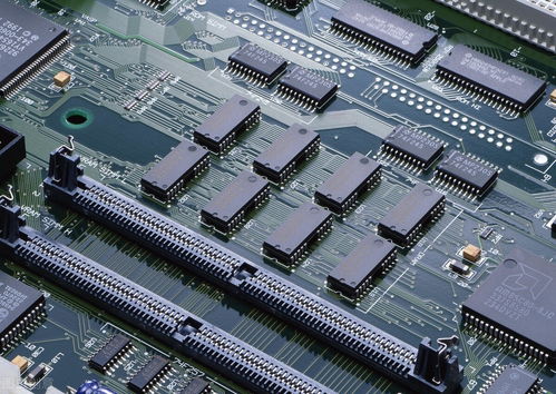 不懼疫情，中國集成電路設(shè)計(jì)業(yè)增速超20%展現(xiàn)強(qiáng)勁韌性